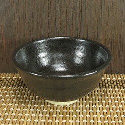 陶器ご飯茶碗（小）黒釉【220516】 1枚目の画像