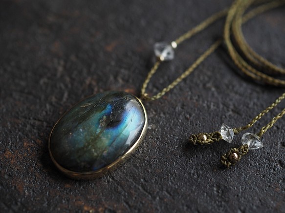 labradorite brass necklace (honoh) gstaaddelivery.x10.mx