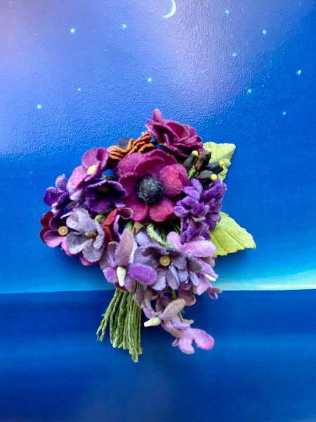 布花Corsage bouquet moderne violet inS 1枚目の画像