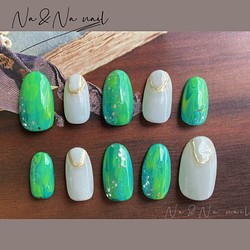 シンプル　夏ネイル　グリーン　緑　水着　おしゃれ　海ネイル ネイルチップ 付け爪 ネイルアート 1枚目の画像
