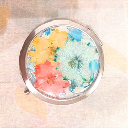 本物のお花＊夏のレトロカラー＊千鳥草のキャンディーコンパクトミラー 1枚目の画像