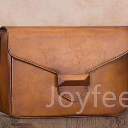 国内直営店 【未使用】ハンドバッグ　革製　皮製　本革 ハンドバッグ