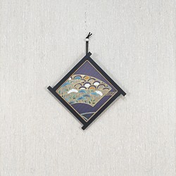 壁掛け　和風 かべ飾り　古布・花と青海波　NO.4 1枚目の画像