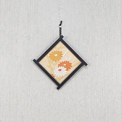 壁掛け　和風 壁飾り　古布・小花　NO.1 1枚目の画像