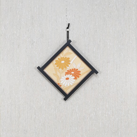 壁掛け　和風 壁飾り　古布・小花　NO.1 1枚目の画像