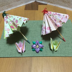 折り紙、折り紙傘、番傘、祝い鶴、花、結婚式、お祝い、和雑貨、和小物、敬老の日のプレゼント 1枚目の画像