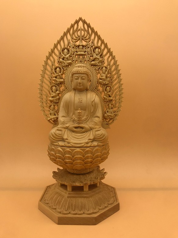 極上質 釈迦如来 木彫仏像 仏教工芸品 蓮華丸台座 供養品 品質は非常に良い 品質は非常に良い