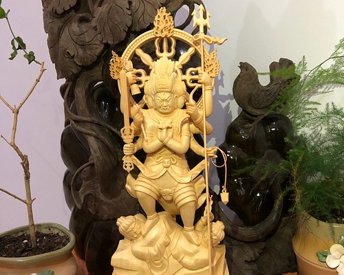 総檜材 木彫仏像 仏教美術 精密細工 仏師で仕上げ品 切金 彩色愛染明王像