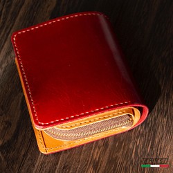 【イタリアンレザー】 IBIZA+MAYA　ファスナー小銭入れ付き手縫い二つ折り財布　レッドxブラウン 1枚目の画像