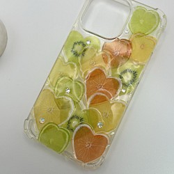ハート型フルーツ　レモン・ライム・キウイ・オレンジ　コスパ最高 iPhone ケース 1枚目の画像