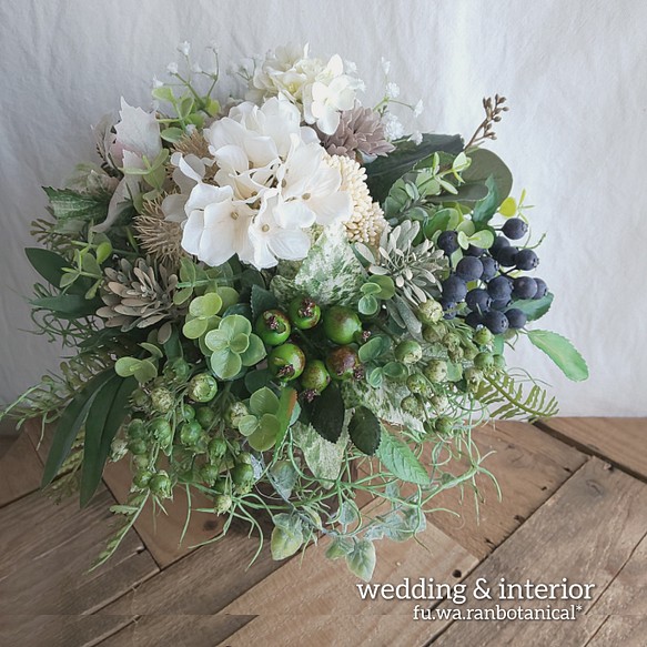 *wedding  bouquet＊ブルーベリーとグリーンのナチュラルフェイクブーケ 1枚目の画像