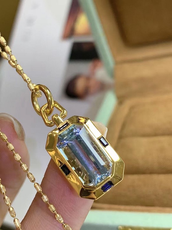 天然アクアマリン ペンダントトップ4.22ct k18 ¥ - ネックレス・ペンダント