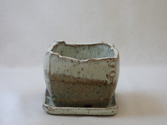 砂粒ナチュラル陶製角植木鉢(皿付き) 1枚目の画像