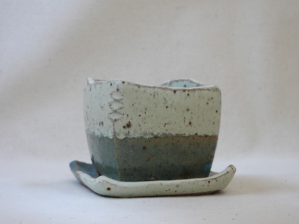 砂粒角植木鉢(皿付き) 1枚目の画像