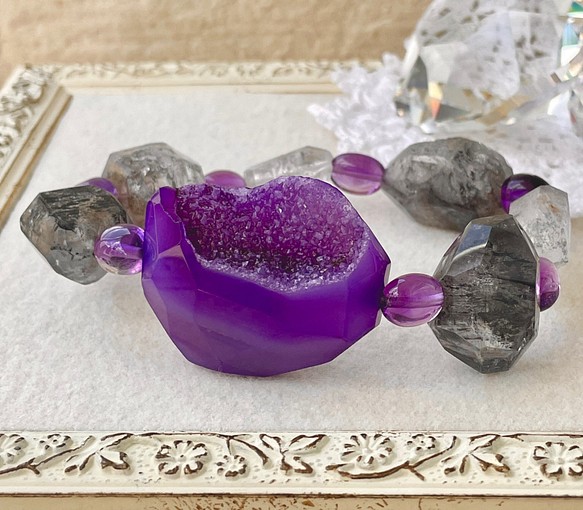 上品100%天然色 パープルアゲート 紫メノウ瑪瑙 天然石バングル 水晶