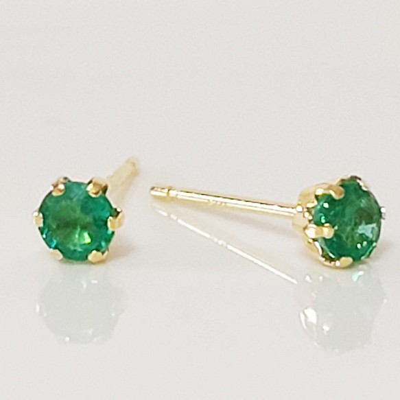 K18（刻印入）エメラルドピアス3mm emmanuelfranca.com.br