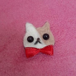 羊毛フェルト　猫　ネコ　ねこ　マグネット　ブローチ 1枚目の画像