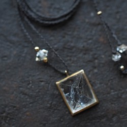 apophyllite brass necklace (ukigumo) 1枚目の画像