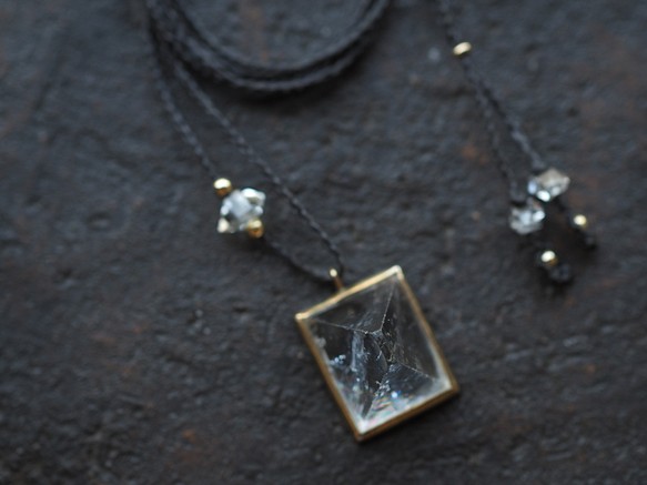 apophyllite brass necklace (ukigumo) 1枚目の画像