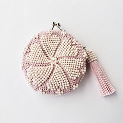 手編みのがま口ポーチ　ハート柄(ピンク) 1枚目の画像