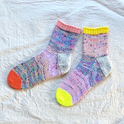 手編みの靴下　- tubutubu mix - 1枚目の画像