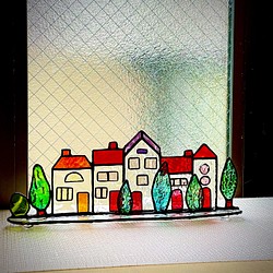 可愛いハウスの街並み　ステンドグラス 1枚目の画像