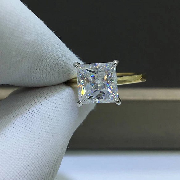 【newデザイン】白金の薔薇　モアサナイト  ダイヤリングK18ホワイトゴールドダイヤモンド