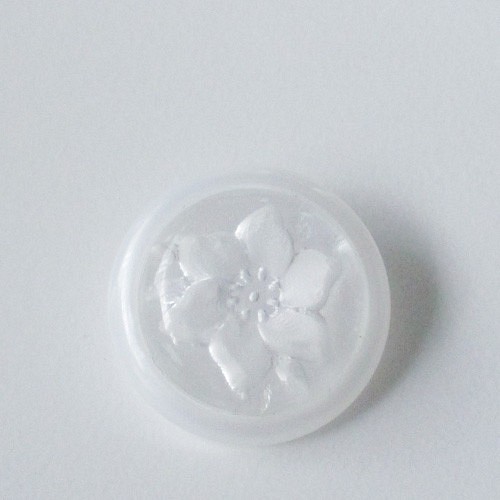 ボタン　White Flower 1枚目の画像