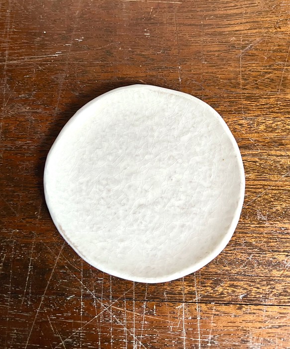 豆皿(まる)　凹凸紋・白 1枚目の画像