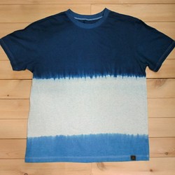 藍染めTシャツ　絞りグラデーション　日本製　Lサイズ 1枚目の画像