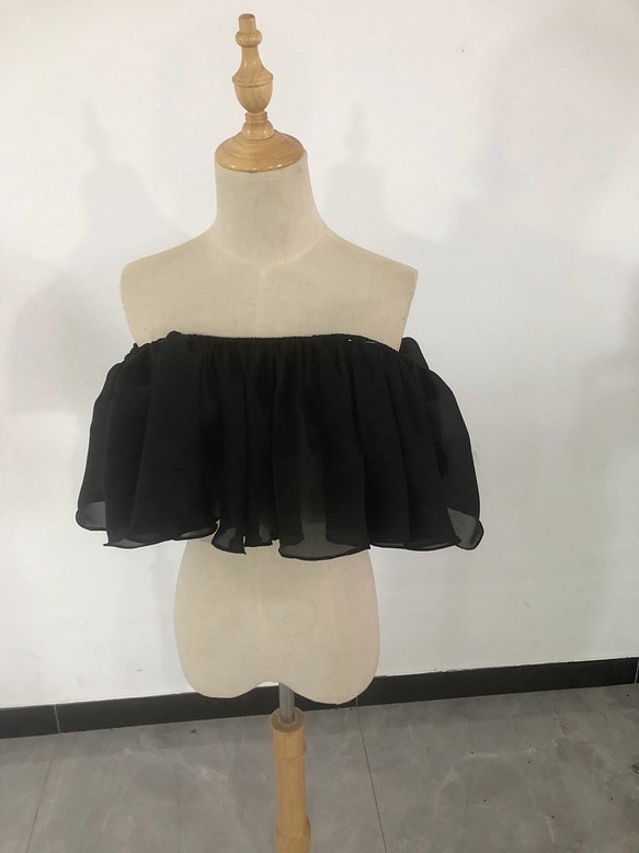 ウエディングドレス ブラック 色 オフショルダー　色直し　サイズ調整可能 1枚目の画像