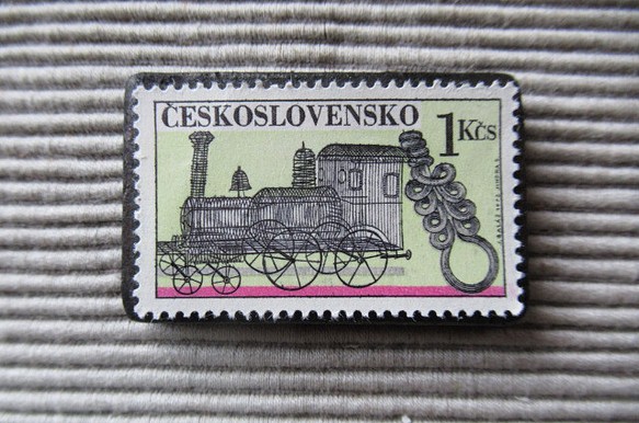 チェコスロバキア　切手ブローチ8195 1枚目の画像