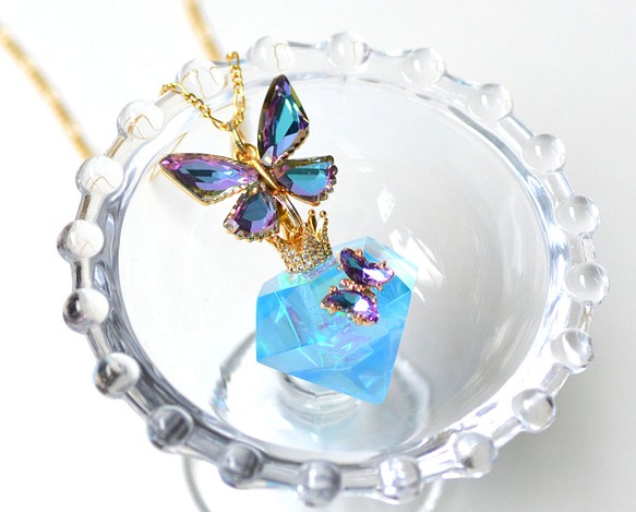 蝶と宝石のネックレス ネックレス・ペンダント ma-mo 通販｜Creema 