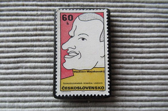 チェコスロバキア　切手ブローチ8219 1枚目の画像