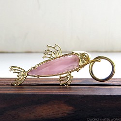 ラベンダーカルセドニー フィッシュ チャーム / Lavender Chalcedony Fish charms