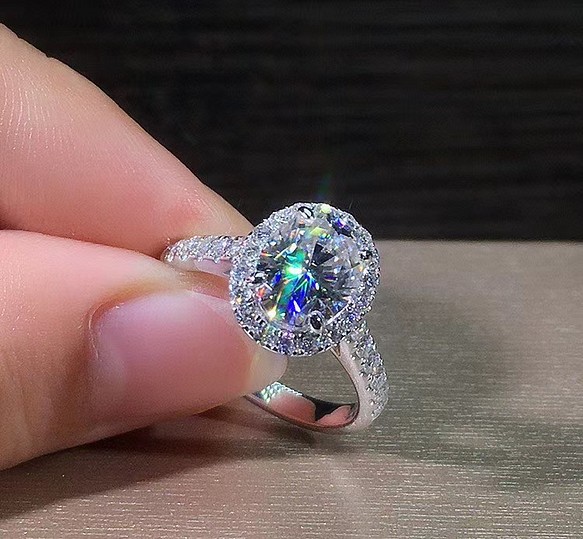 エングージ【高級】オーバル　モアサナイト  ダイヤモンド　リング　K18YG