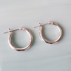 プラチナ900・フープピアス2mm幅×15mm 1枚目の画像