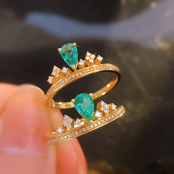 K18 天然　ダイヤモンド付き　エメラルドリング　指輪