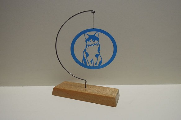 ネコの卓上モビール　（青） 1枚目の画像