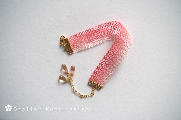 【訂做】【手染】梭織蕾絲捷克珠手鍊&lt;粉紅珊瑚&gt; 第1張的照片
