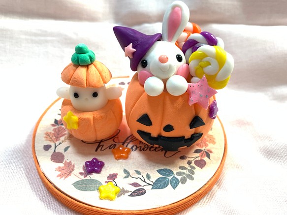 ☆ハロウィンのかぼちゃに入ったうさぎちゃん(受注生産) 樹脂