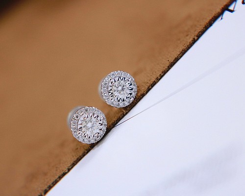 天然ダイヤモンドピアス0.42ct k18 | www.jarussi.com.br