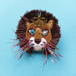 受注製作:ライオン刺繍ブローチ☆ハローサーカス 1枚目の画像