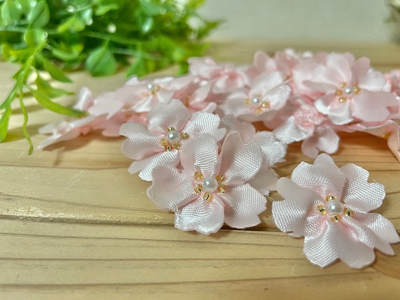 桜の花びら38ヶ直径約3cm【送料無料】 1枚目の画像
