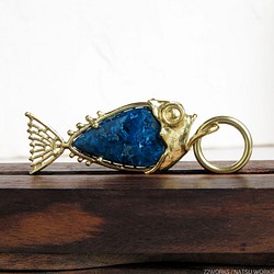 アズライト フィッシュ チャーム / Azurite Fish charms s 1枚目の画像