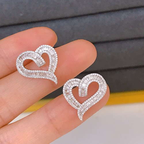 k18 ハート ダイヤモンド ピアス 1ct-