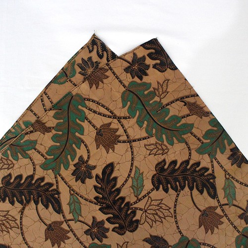 バティック 生地 インドネシア ジャワ更紗 植物のモチーフ パターン３ 
