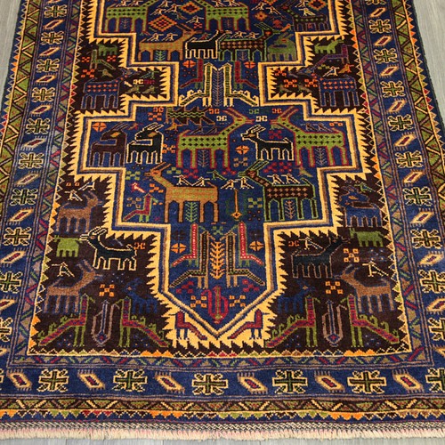 動物モチーフの楽園デザイン アフガニスタン 部族絨毯 トライバルラグ 