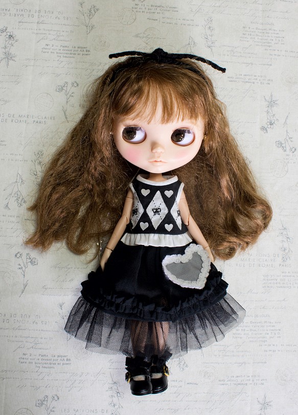 ブライスアウトフィットモノクロ可愛いお洋服セット 人形 Doll Dress レイ 通販 Creema クリーマ ハンドメイド 手作り クラフト作品の販売サイト