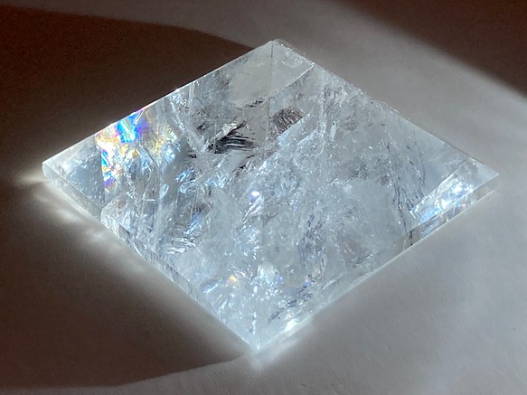 大宇宙との融合✨】レインボー ピラミッド 神聖幾何学 クリスタル 水晶